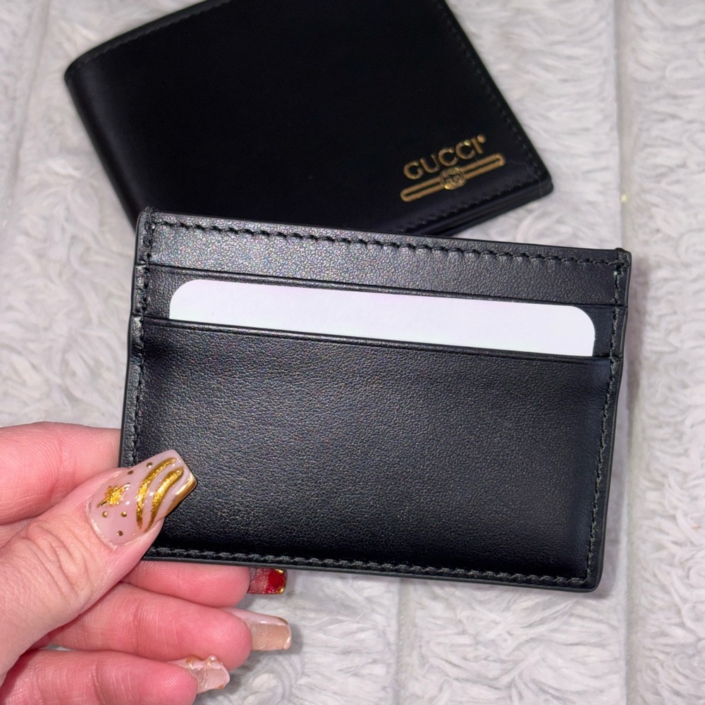 Black and Gold Card Holder - Picture 2 of 4